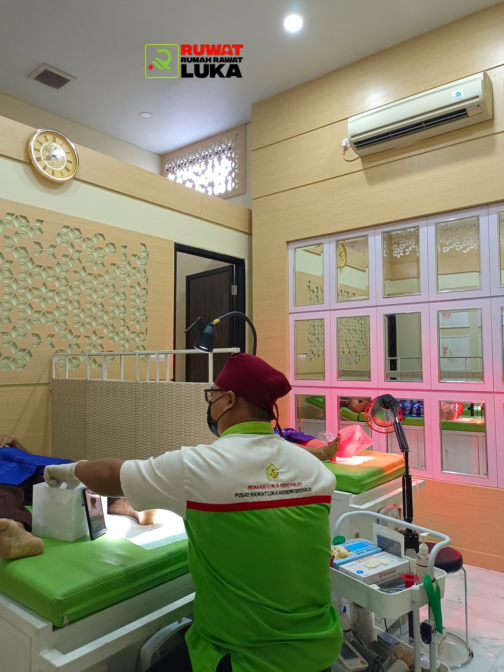 Jasa Ganti Perban Luka di Rumah Sidoarjo
